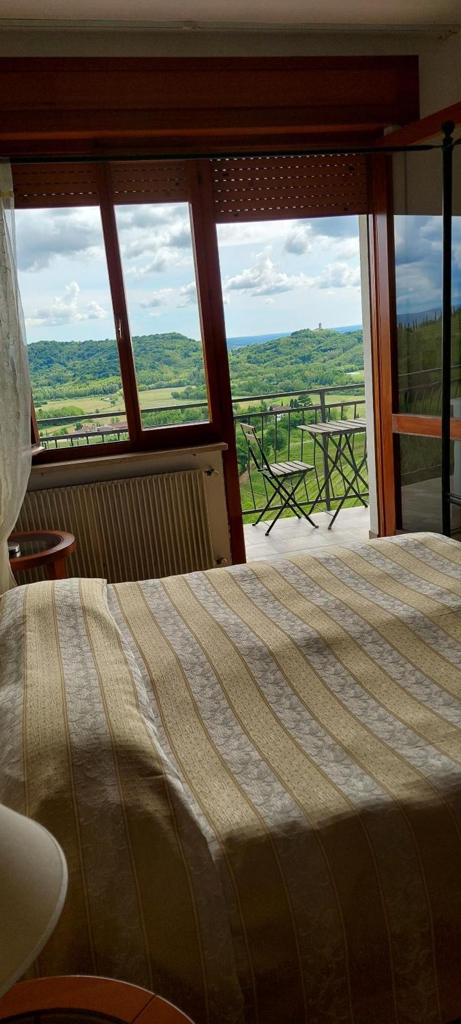 Alla Torre Antica Ruttars Bilik gambar